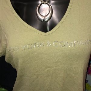 NY & Co. Ladies fitted top